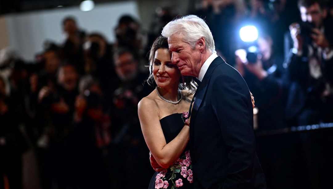Efsane oyuncu Richard Gere Amerika’yÄ± terk etti: EÅi iÃ§in gÃ¶rkemli yaÅamÄ±nÄ± geride bÄ±raktÄ±