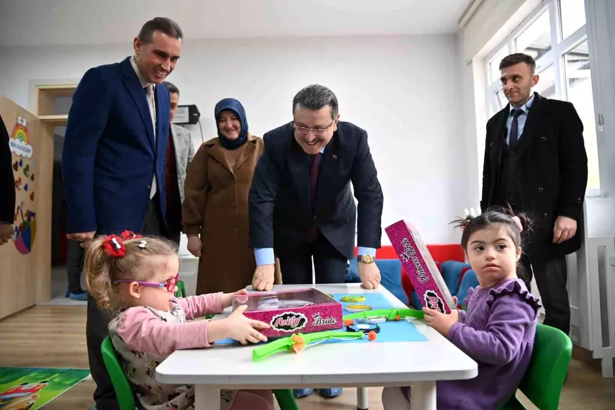 Başkan Genç, Yomra’da Özel Çocuklarla Buluştu